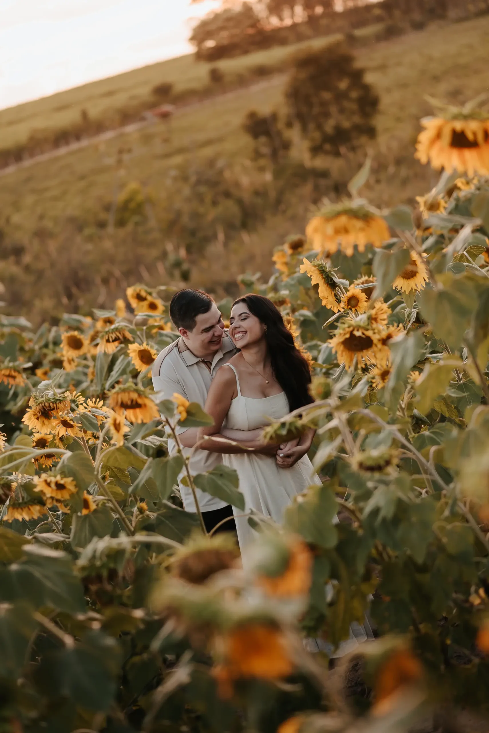 Ensaio fotográfico em campo aberto.